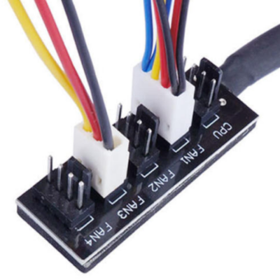 מפצל Fan Hub 5 in 1 Splitter for PC Fan Hub with PWM 4Pin
